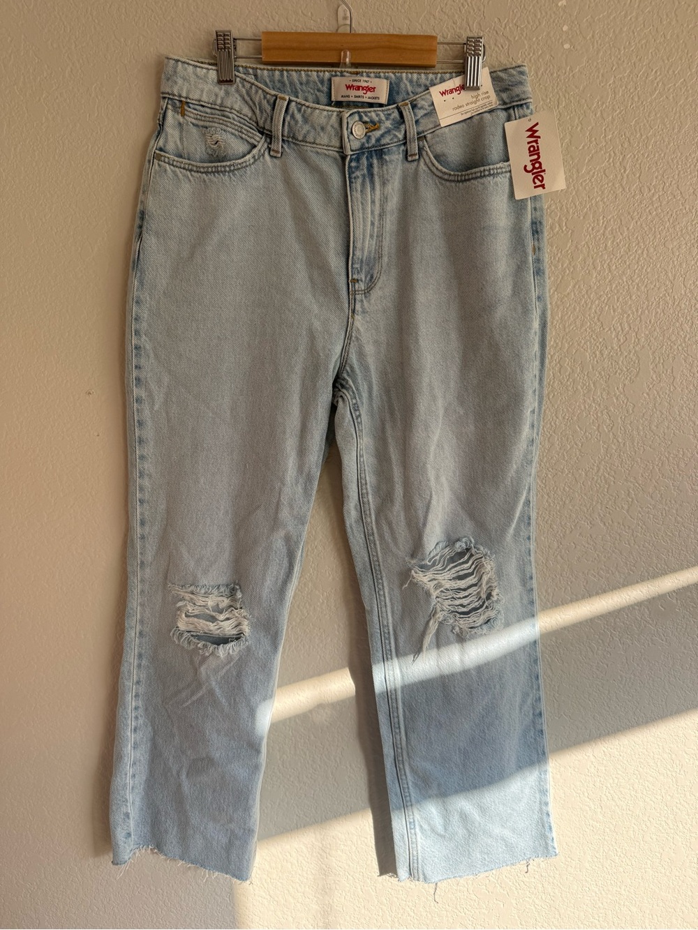 Wrangler High Rise Rodeo Straight Crop Jeans